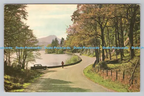 R807519 Trossachs. Echo Rock und Loch Ard. Gedruckt in Großbritannien