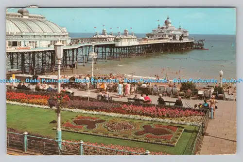 R807527 East Bourne. Sussex. Teppichgärten und Pier. N.P.O. Belfast. 1972
