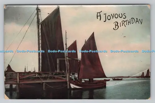 R807556 Ein fröhlicher Geburtstag. Ein Schiff im Meer. PM. Framlingham. Suffolk