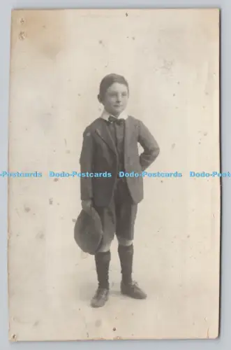 R809320 Jungenhut. Postkarte