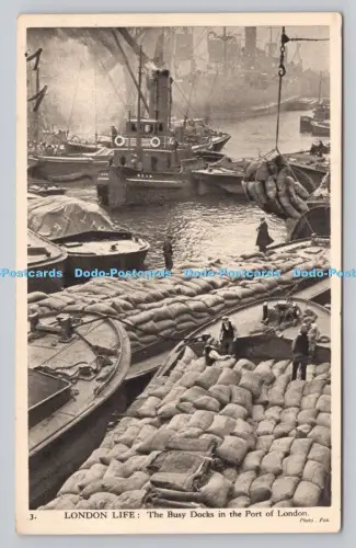 R809372 London Life. Die belebten Docks im Hafen von London. Charles Skilton. Fuchs