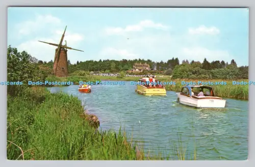 R811434 Norfolk Broads. How Hill. Die Flussameise