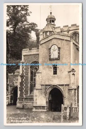 R806158 East Bergholt Church. Veranda und Sonnenuhr. H. A. Randall