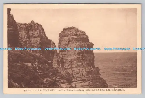 R809590 Cap Frehel. La Fauconniere Vue de l Anse des Sevignes. E. Hamonic