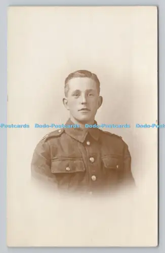 R809750 Mann in Uniform. Militär. Leo Legge. Newcastle on Tyne