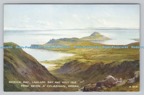 R809778 Arran. Broodick Bay. Lamlash Bay und Holy Isle. Von Beinn A Chliabhain.