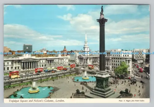 R809795 London. Trafalgar Square und Nelson Säule. John Hinde. E. Nagele
