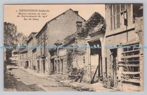 R808110 Pierrefonds. Bombardee Maisons Atteintes au Cours des Bombardements de 1