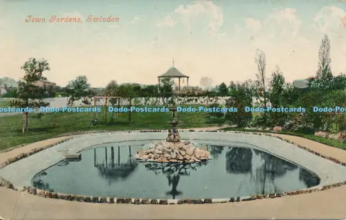 R029156 Town Gardens Swindon Valentine