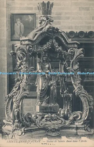 R030454 Sainte Anne d Auray Statue de Sainte Anne dans l Arche