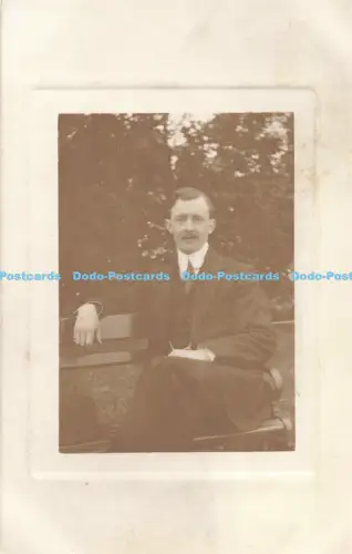 R204898 Mann Schnurrbart alte Fotografie Postkarte