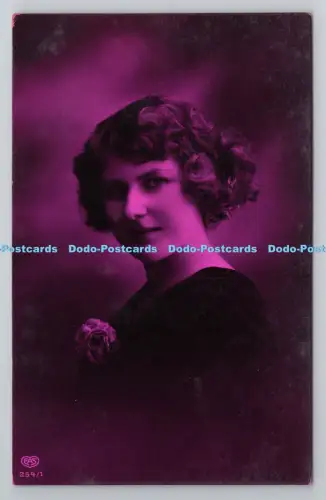 R801240 Frau mit Blume E A S gedruckt in Berlin