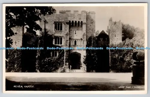 R814228 Hever Castle Andre Page