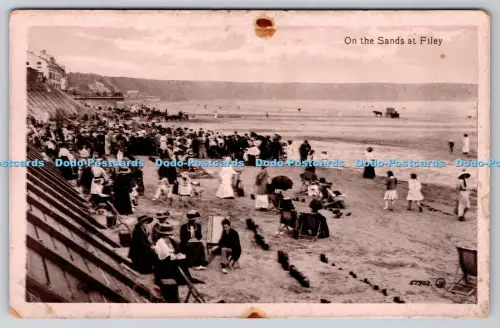 R814246 On The Sands at Filey Valentine Series