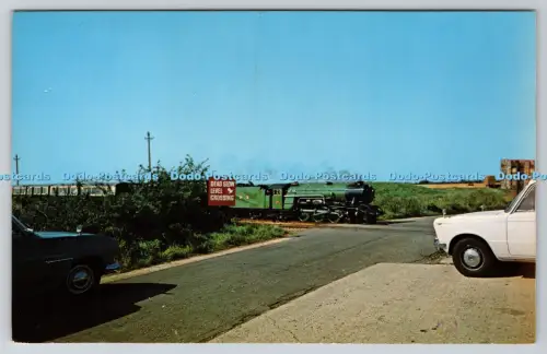 R815082 Green Goddess Crossing Botolph Bridge Road D V Bennett Maidstone Photo V