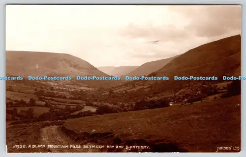 R815606 A Black Mountain Pass Between Hay and Llanthony Judges 21952