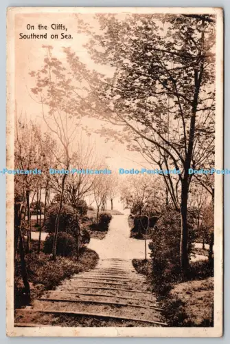 R816030 Southend on Sea On the Cliffs 1913