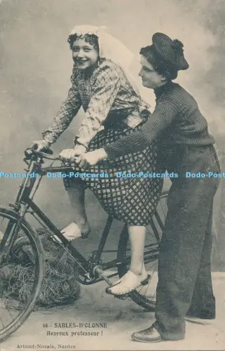 R030656 Sables D Olonne Heureux Professeur Artaud Nozais