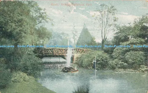 R031049 Rustic Bridge Battersea Park