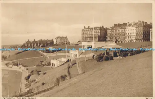R031270 Plymouth The Hoe Slopes Photochrom No V4714 1954