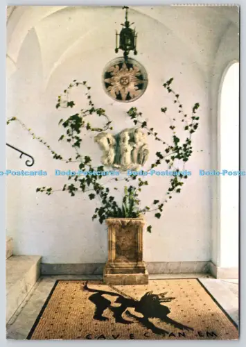 L347548 Anacapri Villa San Michele Vestibulum mit Höhle Canem Vincenzo Carcavall
