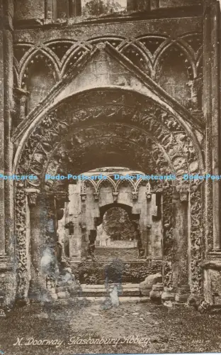 R037024 N. Türöffnung. Glastonbury Abbey