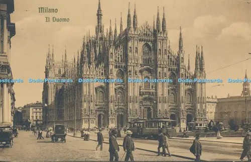 R037551 Milano Il Duomo G Modiano