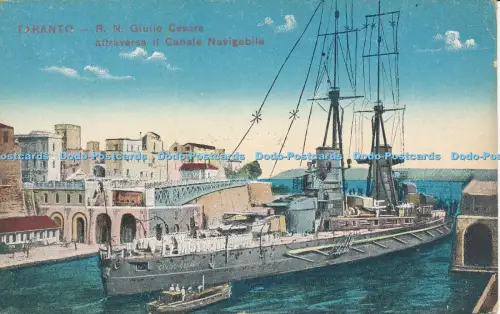R037666 Taranto R N Giulio Cesare Attraversa il Canale Navigabile B Hopkins