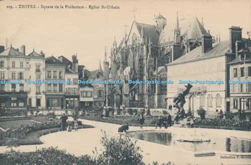 R037816 Troyes Square de la Prefecture Eglise St Urbain B Hopkins