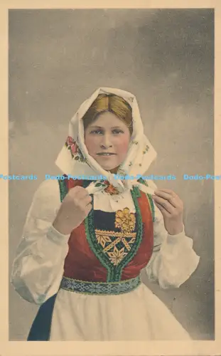 R037939 Alte AK Frau in Volkstracht Eneret Mittet B Hopkins