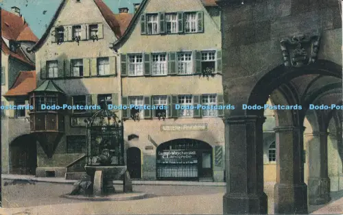 R038577 Stuttgart Altstadt Hans im Gluck Brunnen B Hopkins
