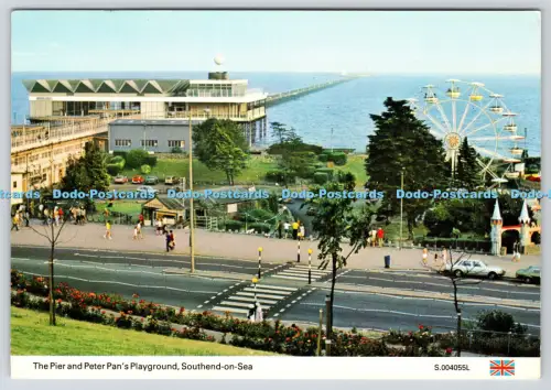L350358 Southend on Sea. Der Pier und Peter Pan Spielplatz. E. T. W. Dennis