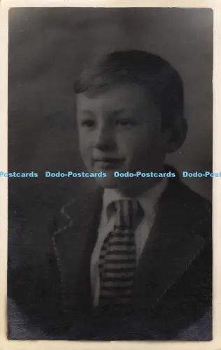 R041879 Alte AK Jungen Portrait