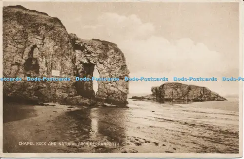R042281 Kapelle Felsen und Naturbogen Perranporth