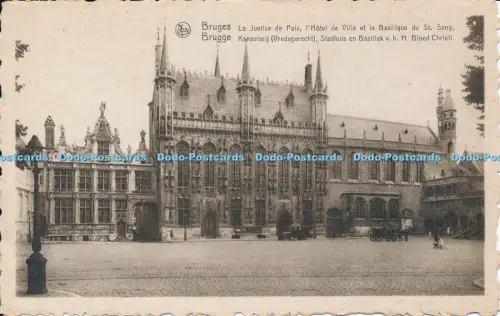 R045676 Brügge La Justice de Paix L Hotel de Ville et la Basilique du St Sang Er