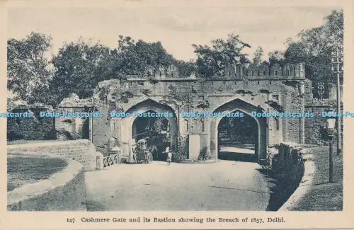 R045687 Cashmere Gate und seine Bastion zeigt den Bruch von 1857 Delhi