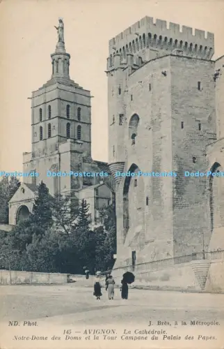 R045773 Avignon La Cathedrale Notre Dame des Doms et la Tour Campagne du palais