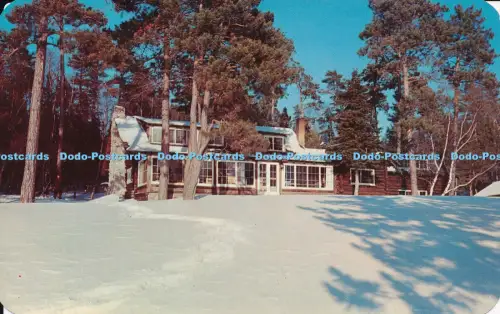 R045775 Eine der vielen schönen Lodges am Lake Superior Ufer