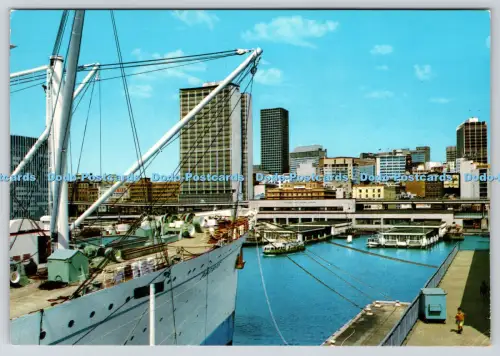 L357920 Australien Sydney Panoramablick auf A M P Gebäude vom Übersee Terminal