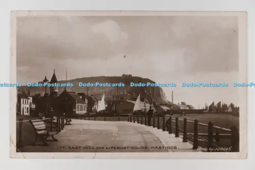 C032959 Hastings East Hill und Rettungsboot Hausrichter 177