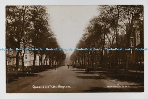 C032966 Nottingham Queens Walk Echtfotoserie