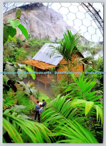 L363589 Malaysisches Haus und Garten eingebettet im Regenwald von Eden Eden Pr