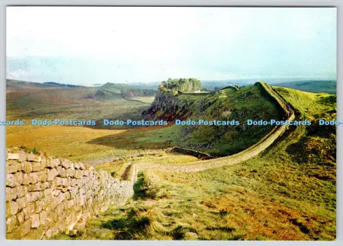 L364416 Die römische Mauer am Cuddy Crag J Arthur Dixon