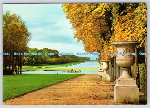 L364556 Versailles Perspektive des grünen Teppichs und des Großen Kanals LYS Fidel