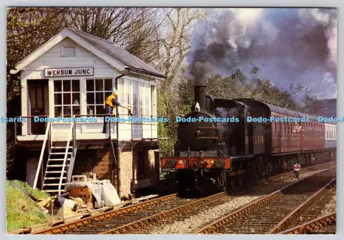 L364777 North Norfolk Railway 0 6 0 J15 passiert Wensum Junction Stellwerk mit einem