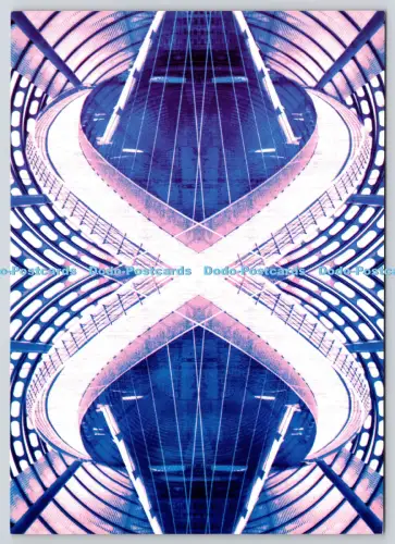 L364849 Futuristische Architektur Half Way Franck Toto