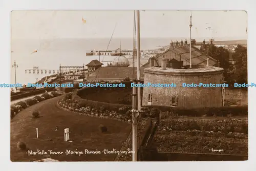 C033374 Clacton on Sea. Martello Turm. Marine Parade. Essex