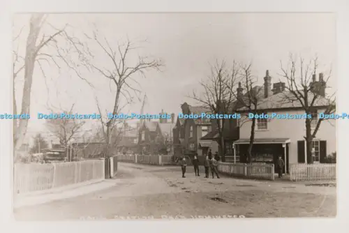 C033487 Upminster. Bahnhofsstraße. Glockenecke. Vintage Repro Foto aus den 50er Jahren