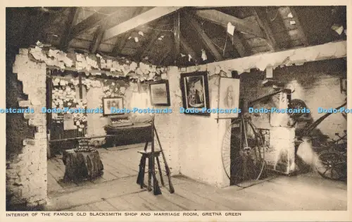 R048317 Innenraum der berühmten alten Schmiede und Heiratszimmer Gretna Gree