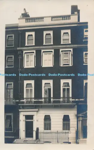 R048319 Alte Postkarte Haus